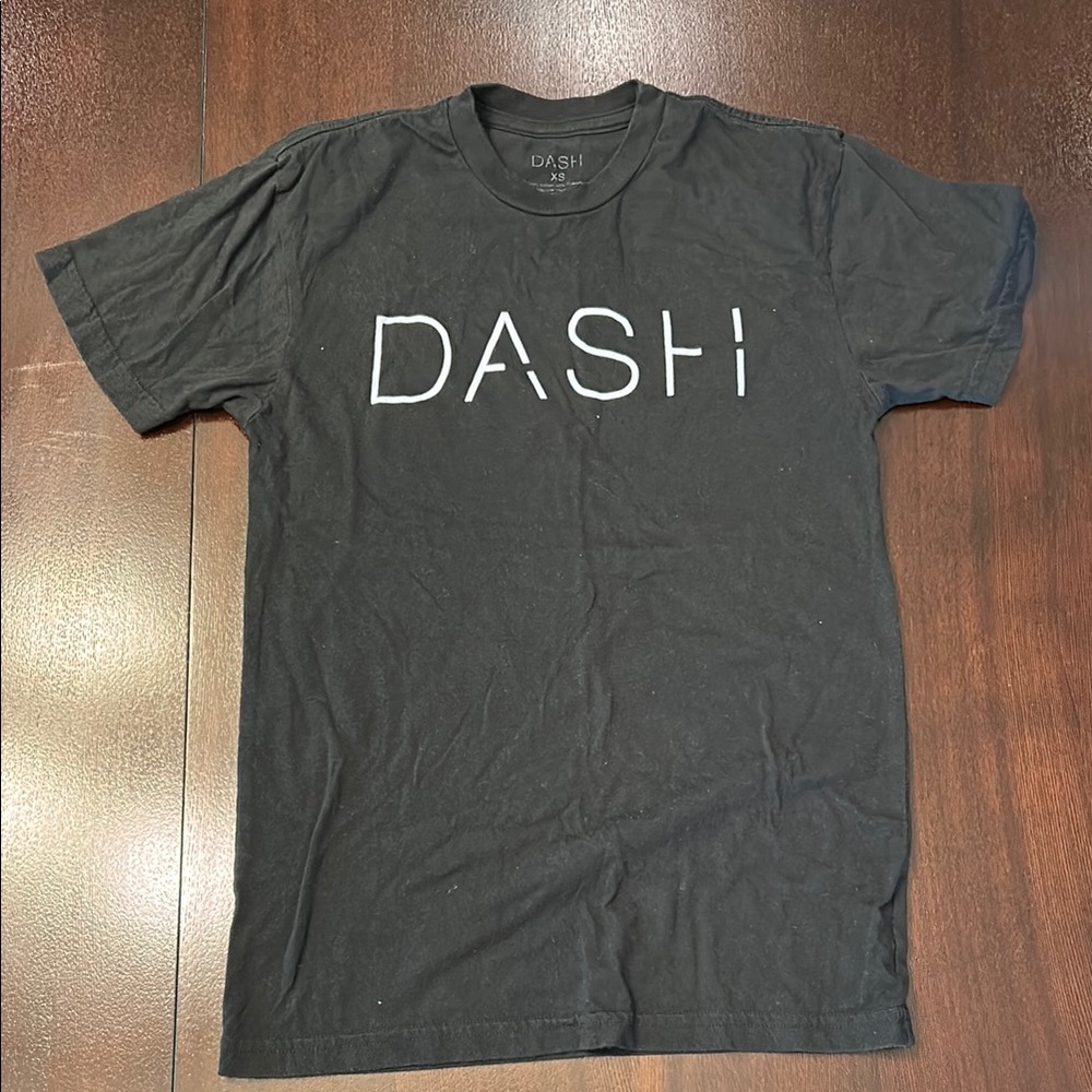 DASH Black Short Sleeve Tee Clean Design